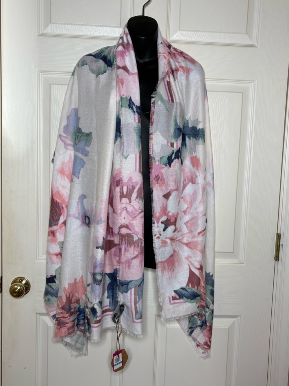 Vince Camuto Floral Shawl Wrap Long Scarf Soft Cozy Feminine 62” X 72”